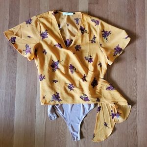 Lush shirt/bodysuit size S